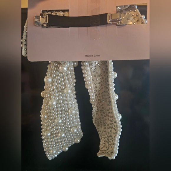 Sincerely Jules Gorgeous Pearl hairclip - Picture 6 of 15